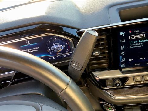 Used 2024 Chevrolet Silverado 2500 LTZ w/ LTZ Convenience Package image 16