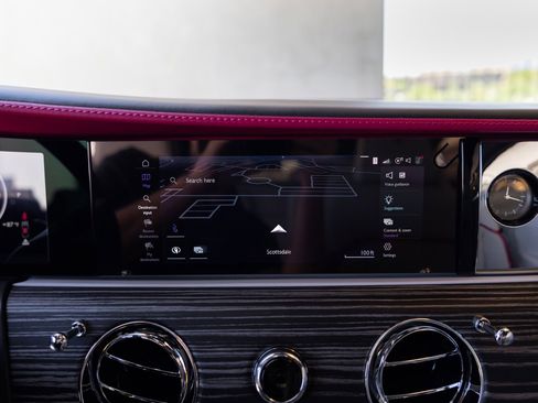 Used 2024 Rolls-Royce Spectre w/ Spectre Launch Package AWD/4WD image 33