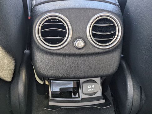 Used 2018 Mercedes-Benz C 300 4MATIC Sedan image 14