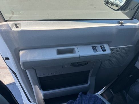 Used 2012 Ford E-250 and Econoline 250 w/ Commercial Cargo Van Pkg RWD image 21
