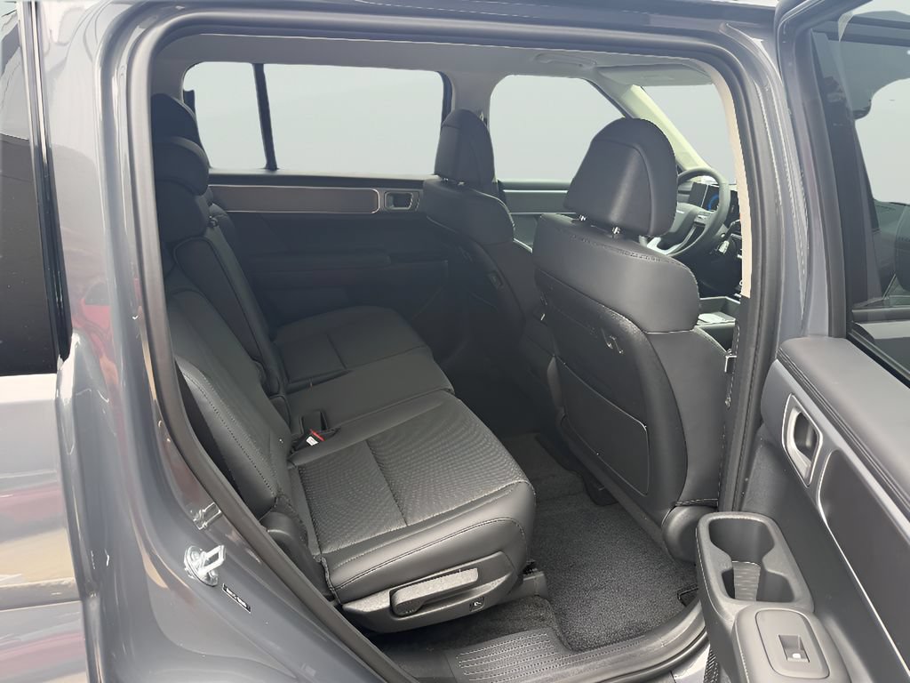 New 2026 Hyundai Santa Fe SEL FWD image 16