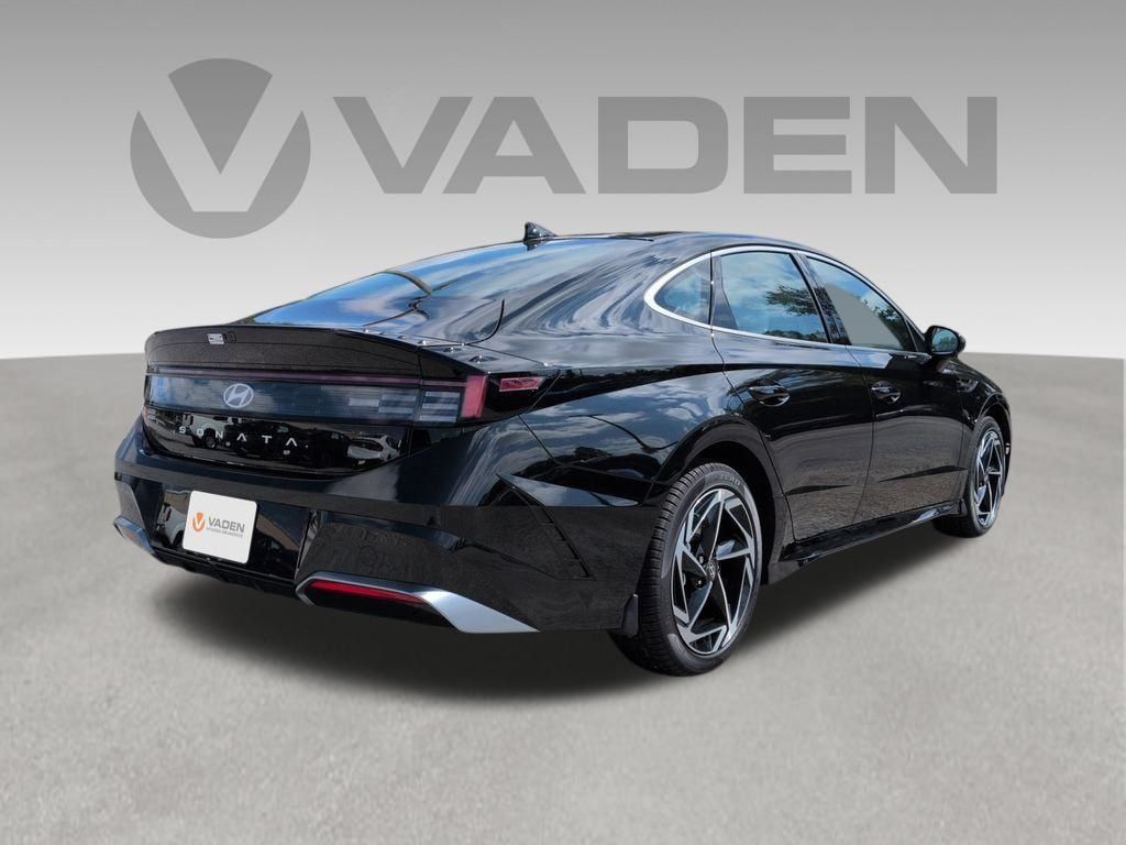New 2026 Hyundai Sonata SEL FWD image 24