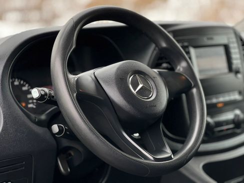 Used 2018 Mercedes-Benz Metris image 14