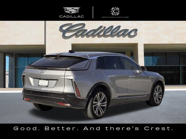 Used 2024 Cadillac Lyriq Luxury AWD/4WD image 3