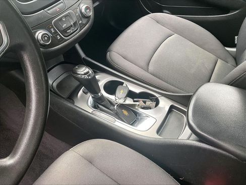Used 2017 Chevrolet Malibu LS w/ LPO, Convenience Package 1 FWD image 20