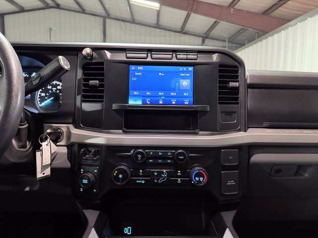 Used 2023 Ford F250 XLT w/ FX4 Off-Road Package AWD/4WD image 28