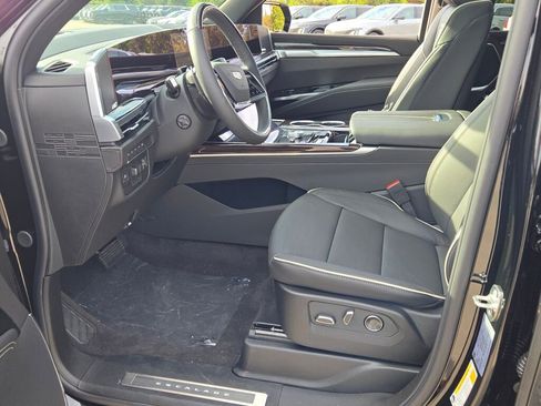 New 2026 Cadillac Escalade Luxury image 28