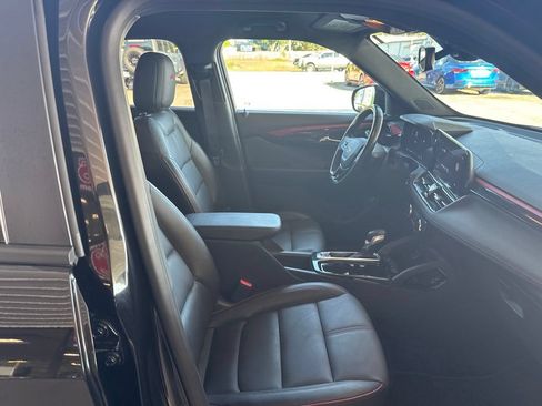 Used 2025 Chevrolet TrailBlazer RS w/ Convenience Package AWD/4WD image 19