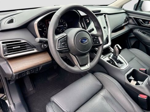 Used 2024 Subaru Outback Touring w/ Popular Package #2 image 10