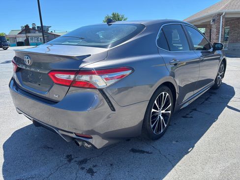 Used 2019 Toyota Camry SE image 7