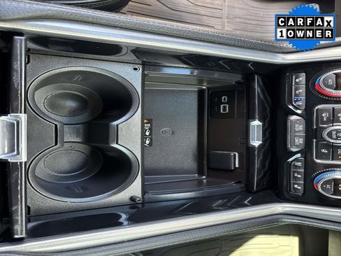 Used 2024 GMC Yukon Denali w/ Advanced Technology Package image 33