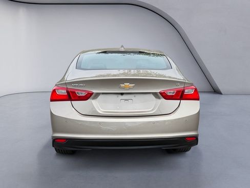 Used 2025 Chevrolet Malibu LT FWD image 4