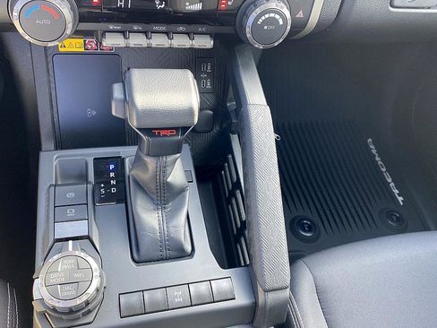 Used 2024 Toyota Tacoma TRD Off-Road image 18