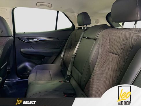 Used 2022 Buick Envision Preferred FWD image 23
