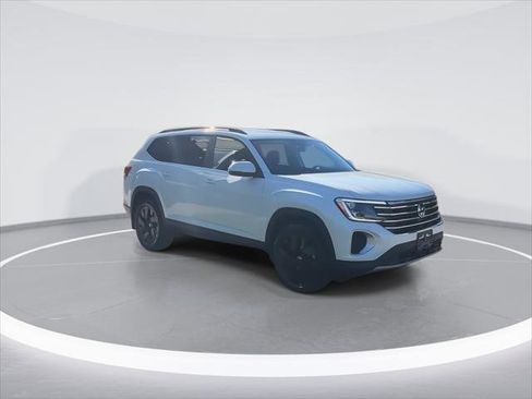 New 2026 Volkswagen Atlas SE AWD/4WD image 2