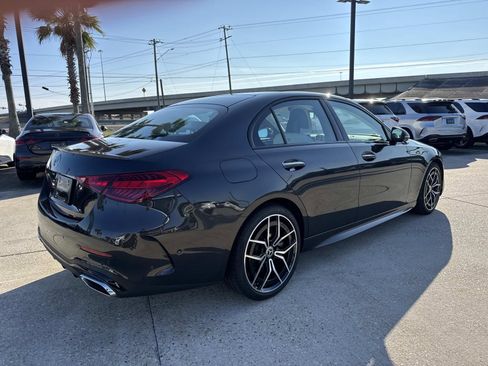 Used 2025 Mercedes-Benz C 300 Sedan image 5