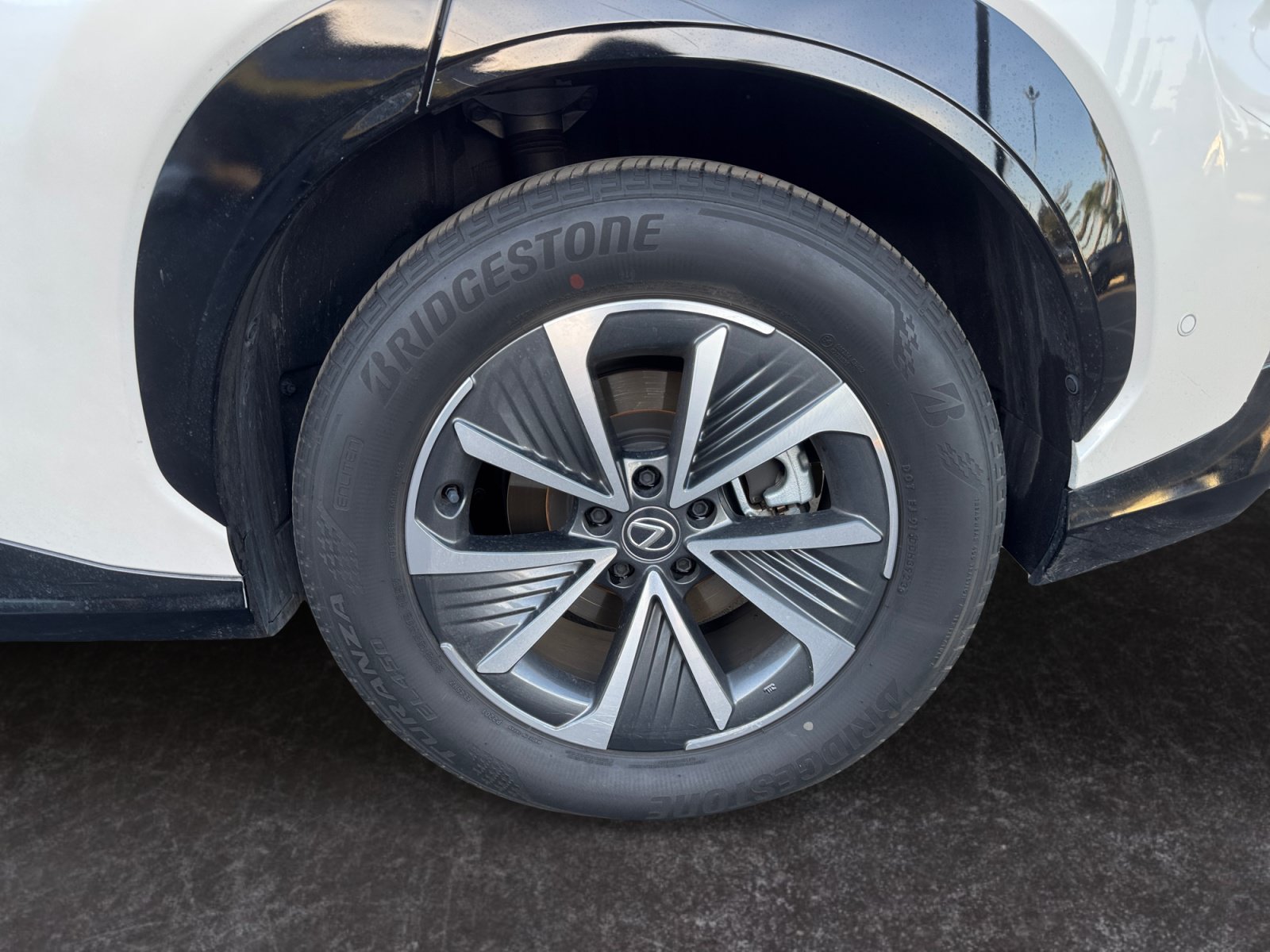 Used 2023 Lexus RZ 450e Premium w/ Technology Package AWD/4WD image 14