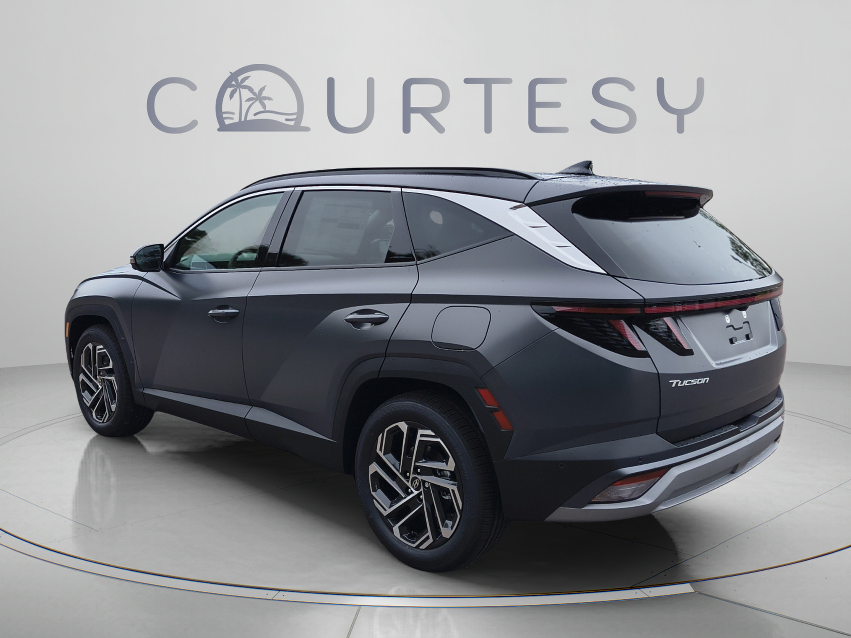 New 2026 Hyundai Tucson Limited FWD image 3