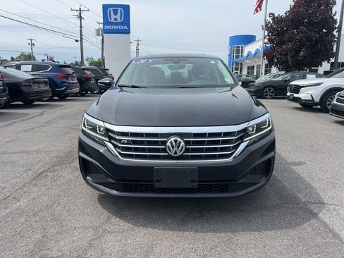 Used 2020 Volkswagen Passat 2.0T R-Line FWD image 8