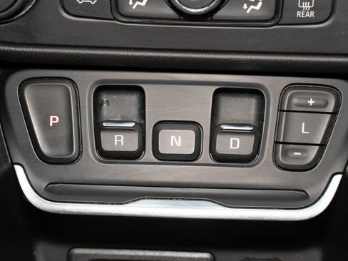 Used 2018 GMC Terrain Denali FWD image 20