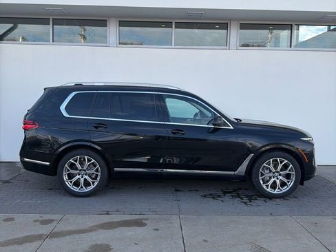 New 2026 BMW X7 xDrive40i w/ Premium Package image 4