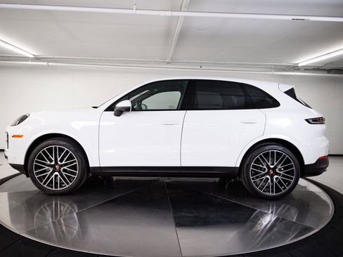 New 2026 Porsche Cayenne AWD/4WD image 2