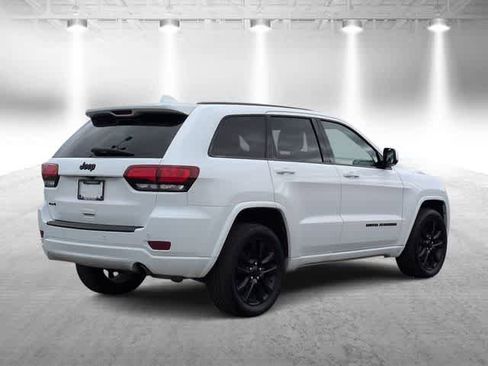 Used 2021 Jeep Grand Cherokee Laredo X AWD/4WD image 8