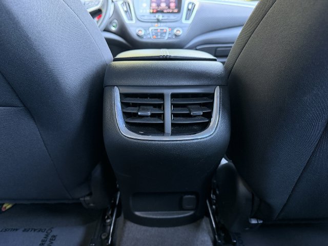 Used 2025 Chevrolet Malibu LT FWD image 28