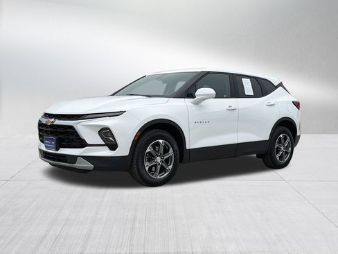 Used 2023 Chevrolet Blazer LT FWD image 1