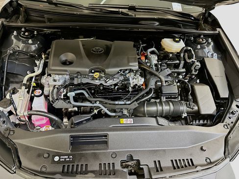 Used 2025 Toyota Camry LE image 34
