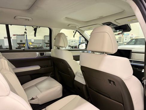 Used 2024 Hyundai Santa Fe Calligraphy image 24