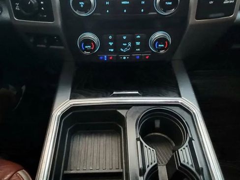 Used 2019 Ford F350 Platinum w/ Platinum Ultimate Package image 8