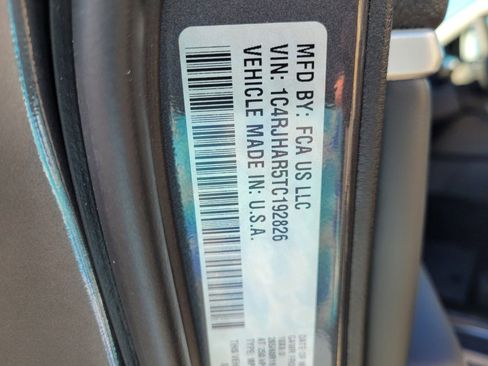 New 2026 Jeep Grand Cherokee Altitude image 16