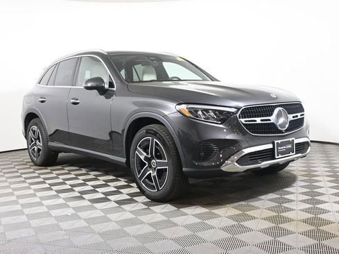 Used 2026 Mercedes-Benz GLC 300 4MATIC image 9