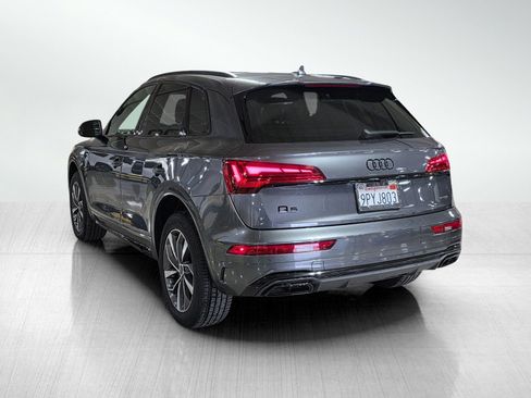 Used 2024 Audi Q5 2.0T Premium w/ Summer of Audi Package image 5
