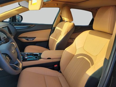 Used 2025 Lexus NX 250 FWD w/ Cold Area Package image 22