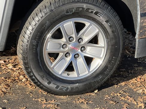 Used 2017 GMC Sierra 1500 SLE w/ SLE Preferred Package image 13