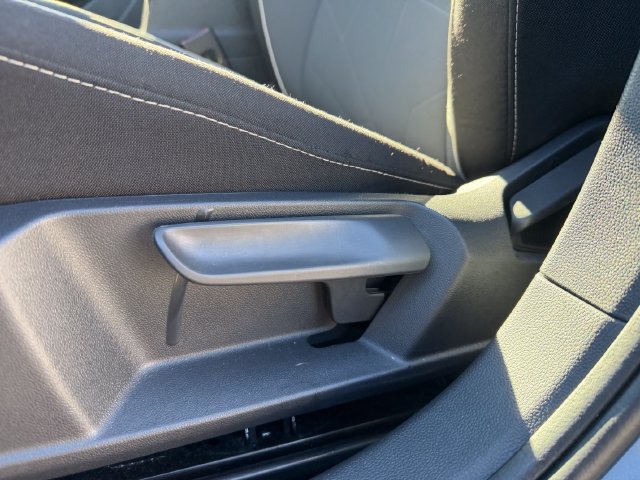 Used 2025 Volkswagen Jetta Sport FWD image 17
