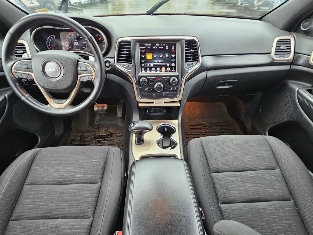 Used 2014 Jeep Grand Cherokee Laredo w/ Security & Convenience Group AWD/4WD image 9