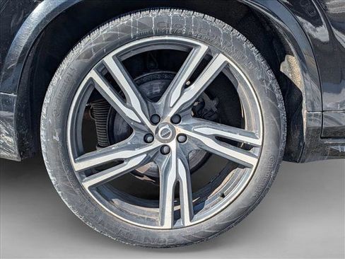 Used 2017 Volvo XC90 T6 R-Design w/ Vision Package image 10