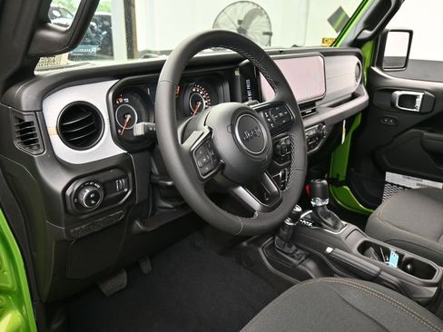 New 2026 Jeep Gladiator Sport image 10