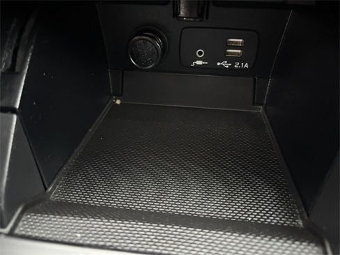 Used 2019 Subaru Outback 2.5i Limited w/ Popular Package #2 image 19