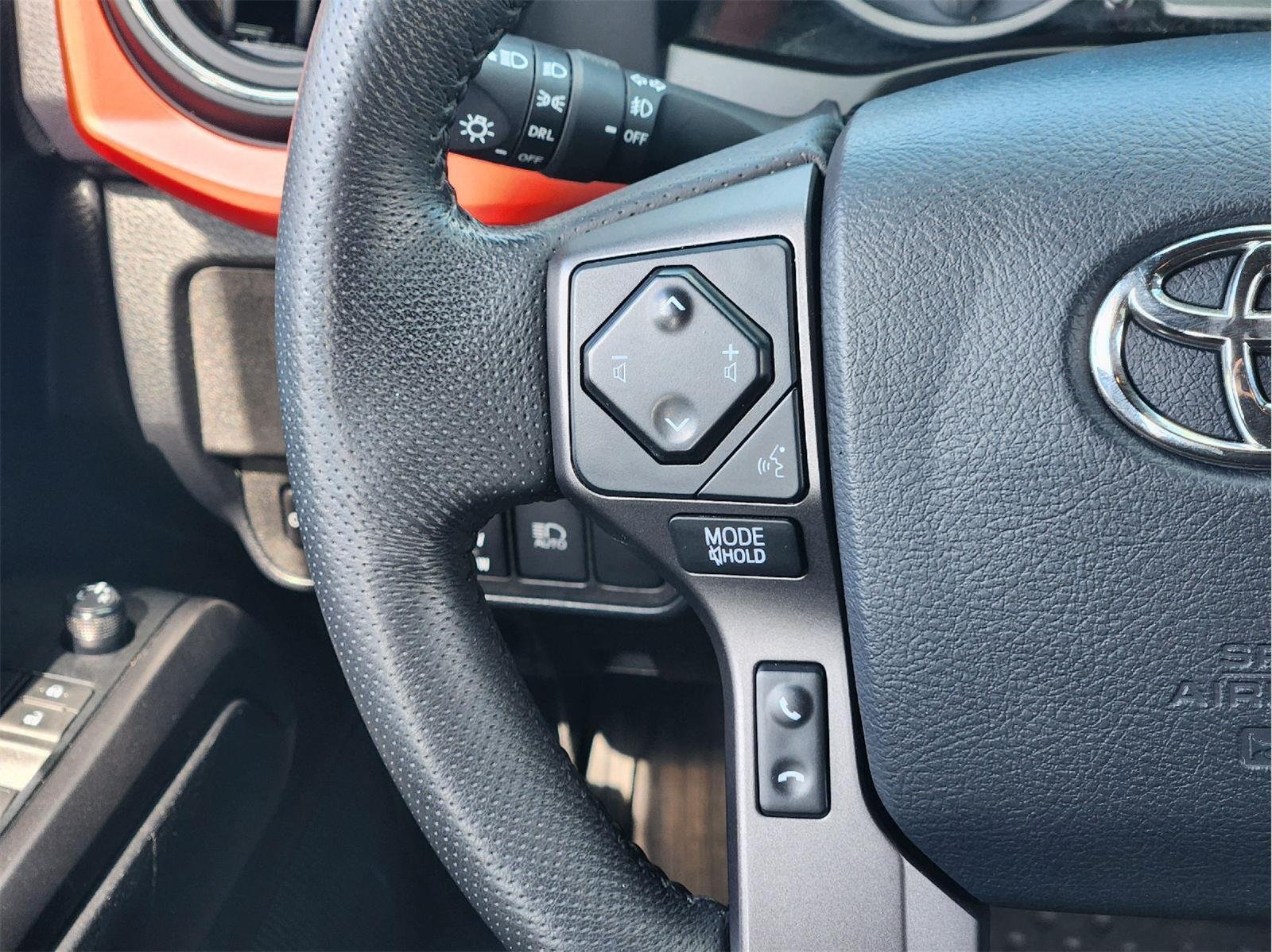 Used 2019 Toyota Tacoma TRD Sport RWD image 28