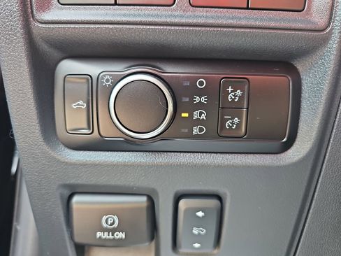 Used 2023 Ford F150 Lightning Lariat AWD/4WD image 31
