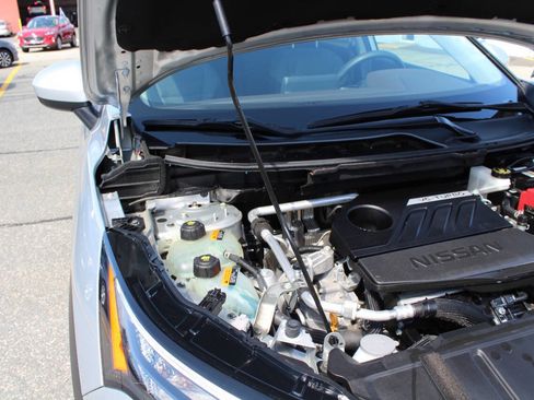 Used 2023 Nissan Rogue SV image 13