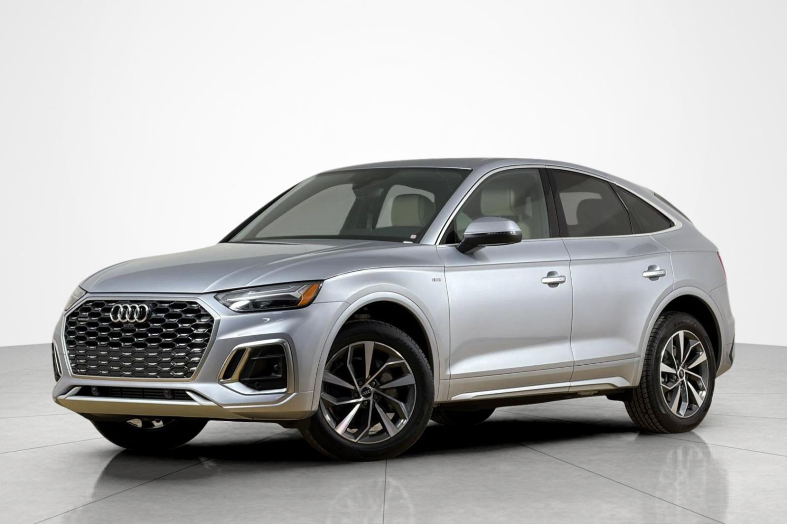 Used 2023 Audi Q5 2.0T Premium Plus w/ Premium Plus Package AWD/4WD image 1