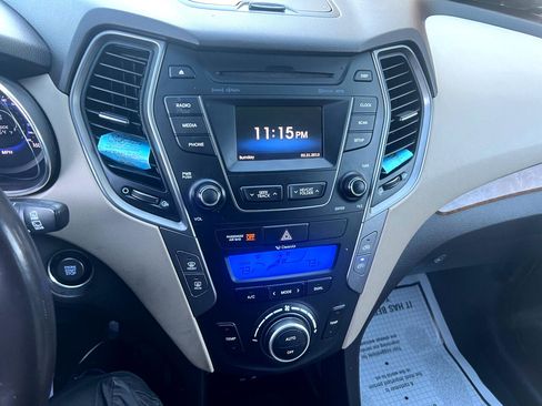 Used 2013 Hyundai Santa Fe Sport image 19