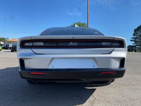 New 2024 Dodge Charger R/T w/ Plus Group image 17