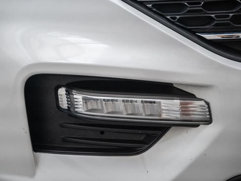 Certified 2023 Ford Explorer XLT w/ Equipment Group 202A AWD/4WD image 16