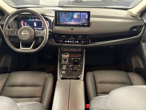 Used 2024 Nissan Rogue SL w/ SL Premium Package FWD image 8